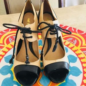 Women’s L.A.M.B by Gwen Stefani Size 7.5 Heels